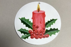 Candle with berry bundle